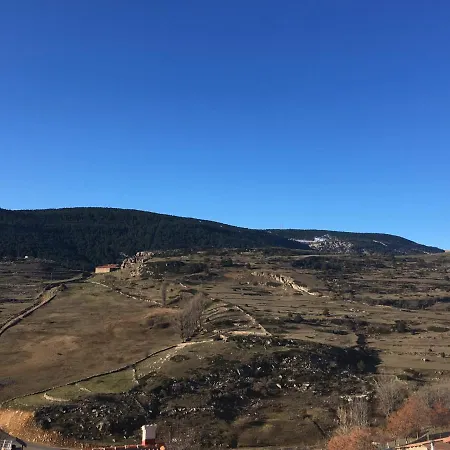 Apartamentos Ines Valdelinares  Buitenkant foto
